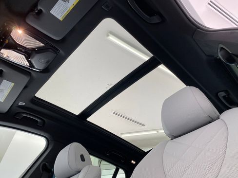 New 2026 BMW X5 xDrive40i w/ M Sport Package image 14