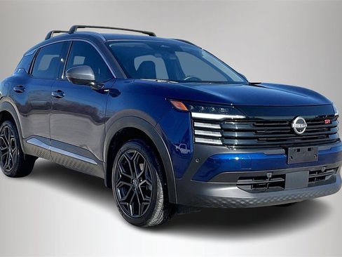 Used 2025 Nissan Kicks SR image 1