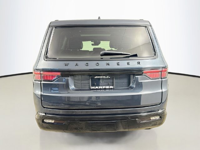 Used 2022 Jeep Wagoneer Series I AWD/4WD image 9