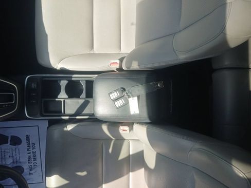 Used 2015 Honda CR-V Touring image 28