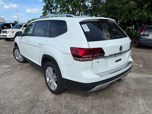 Used 2019 Volkswagen Atlas SE w/ Panoramic Sunroof Package FWD image 7
