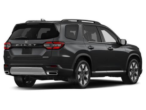 New 2026 Honda Pilot Touring image 4
