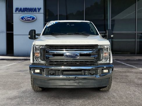 Used 2017 Ford F250 XLT image 3