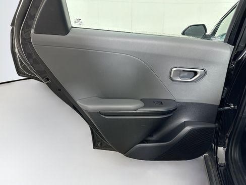 Used 2025 Kia K4 LXS image 25