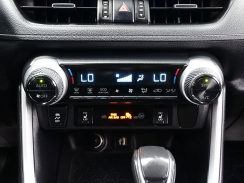 Used 2024 Toyota RAV4 XLE Premium w/ Weather Package AWD/4WD image 21