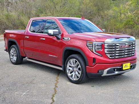 Used 2023 GMC Sierra 1500 Denali w/ Denali Reserve Package AWD/4WD image 3