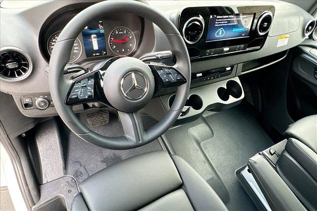 New 2026 Mercedes-Benz Sprinter 2500 image 9