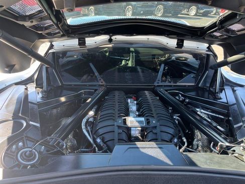 Used 2025 Chevrolet Corvette Z06 image 19