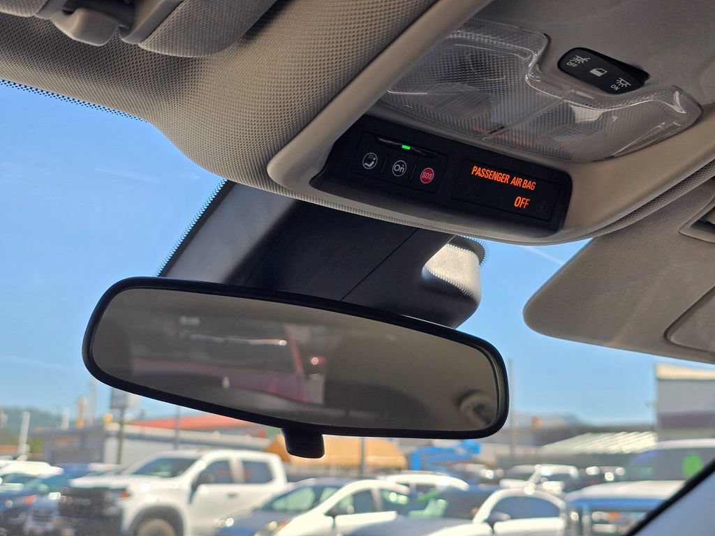 Used 2022 Chevrolet Bolt EUV LT w/ Driver Confidence Package FWD image 27