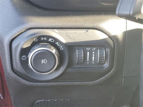 Certified 2021 Jeep Wrangler Unlimited Sahara image 20