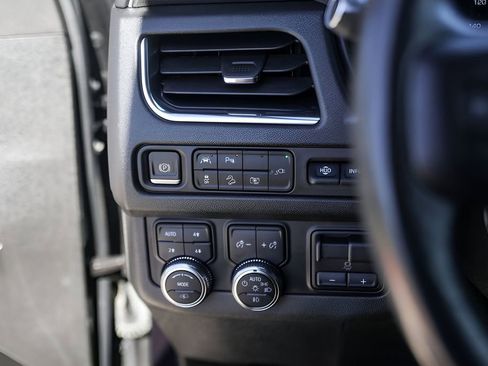 Used 2022 GMC Yukon AT4 image 15