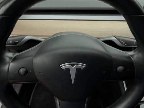 Used 2018 Tesla Model 3 Performance image 10
