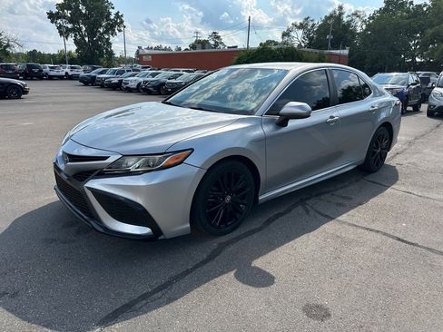 Used 2021 Toyota Camry SE image 7