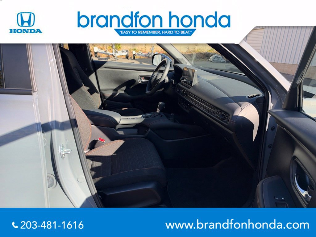 Used 2024 Honda HR-V Sport image 26