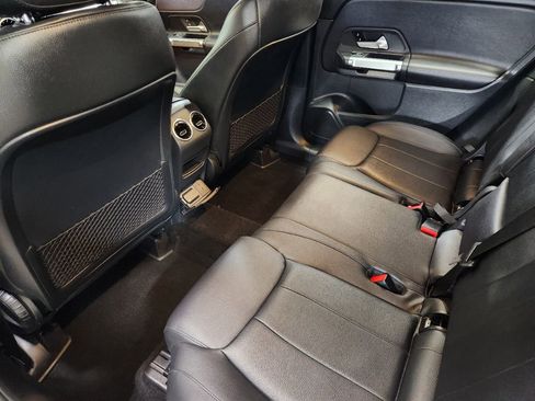 Used 2022 Mercedes-Benz GLB 250 image 50