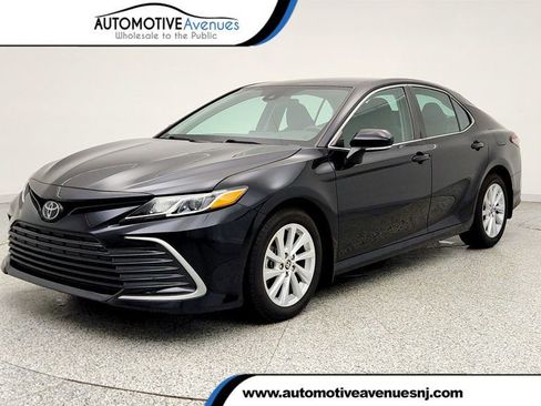 Used 2023 Toyota Camry LE FWD image 1