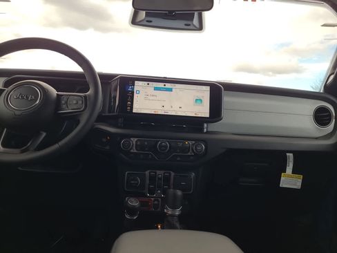 New 2026 Jeep Wrangler Unlimited Sport image 18