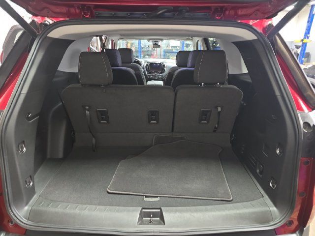 Used 2021 Chevrolet Traverse LT AWD/4WD image 13