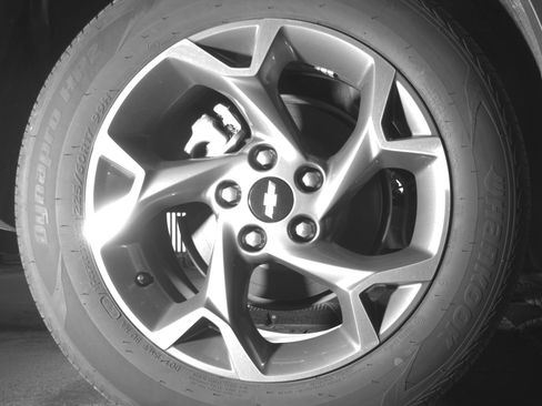Used 2025 Chevrolet Trax LT FWD image 15