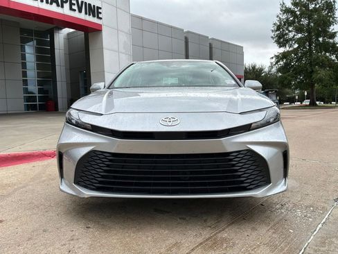 Used 2025 Toyota Camry LE FWD image 3
