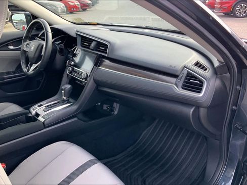 Used 2019 Honda Civic EX image 18