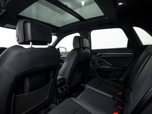 New 2025 Audi Q3 2.0T Premium w/ Convenience Package AWD/4WD image 19