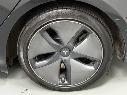Used 2019 Tesla Model 3 Standard Range Plus RWD image 12