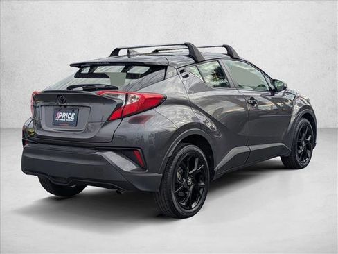 Used 2022 Toyota C-HR Nightshade image 5
