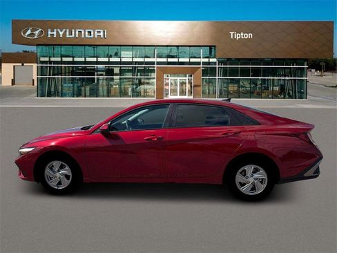 New 2026 Hyundai Elantra SE w/ Cargo Package image 3