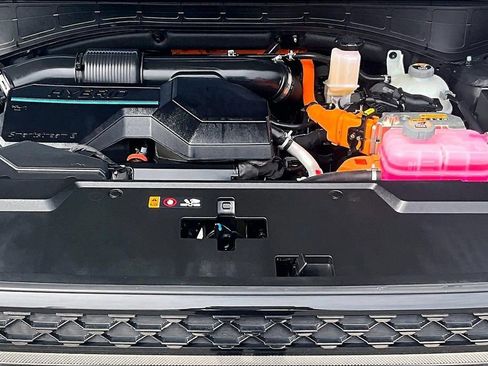 Used 2025 Hyundai Santa Fe Calligraphy image 10