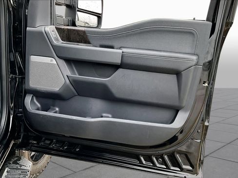 Used 2023 Ford F250 Lariat w/ Lariat Ultimate Package AWD/4WD image 26