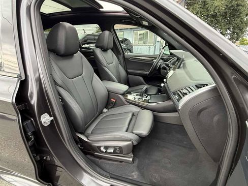 Used 2019 BMW X3 sDrive30i w/ M Sport Package 2 RWD image 12