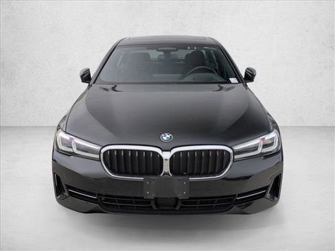 Used 2022 BMW 530i xDrive w/ Premium Package AWD/4WD image 2
