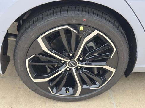 New 2026 Nissan Altima 2.5 SR FWD image 22