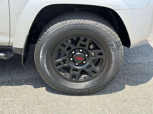 Used 2023 Toyota 4Runner TRD Off-Road Premium w/ Off Road Premium Plus Package AWD/4WD image 25