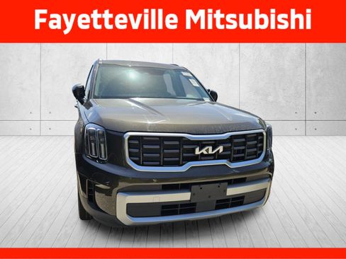 Used 2024 Kia Telluride S w/ S Sunroof Package AWD/4WD image 3