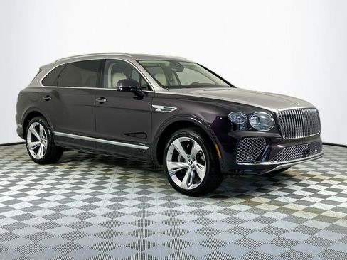 New 2025 Bentley Bentayga Extended Wheelbase image 3