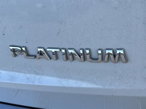Certified 2023 Nissan Rogue Platinum w/ Platinum Premium Package image 5