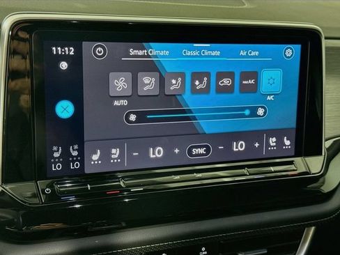 Used 2026 Volkswagen Atlas Cross Sport SE FWD image 16