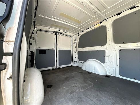 Used 2018 Mercedes-Benz Metris image 25