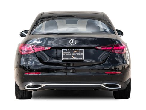 Used 2022 Mercedes-Benz C 300 Sedan w/ Exclusive Trim Package image 9