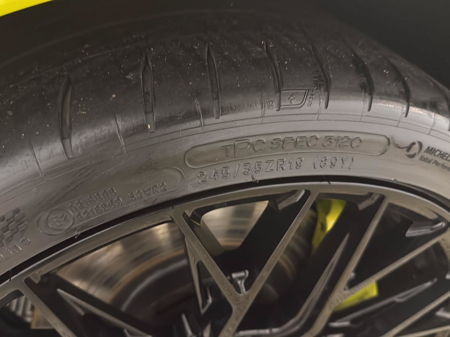 Used 2020 Chevrolet Corvette Stingray Premium Conv w/ 3LT Preferred Equipment Group RWD image 12