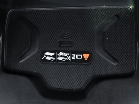 Used 2021 Chevrolet Colorado ZR2 w/ ZR2 Dusk Special Edition image 36