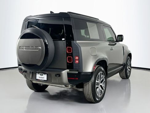 Certified 2025 Land Rover Defender 90 X-Dynamic SE image 7