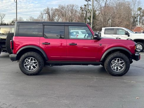 Used 2025 Ford Bronco Badlands image 4