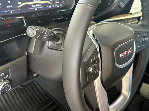 Certified 2025 GMC Sierra 1500 Elevation image 26