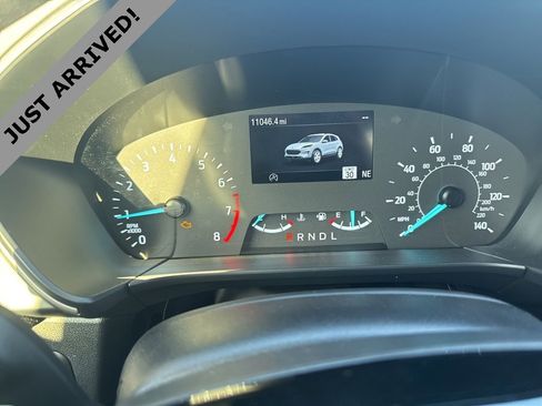 Used 2022 Ford Escape SE w/ SE Sport Appearance Package image 9