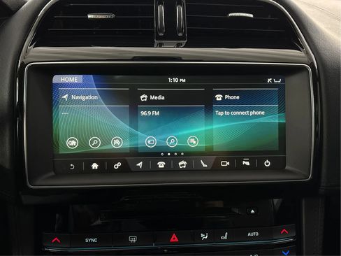 Used 2020 Jaguar F-PACE Prestige AWD/4WD image 19