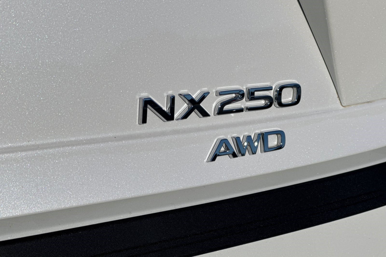 Used 2025 Lexus NX 250 AWD w/ Accessory Package (Z2) image 28