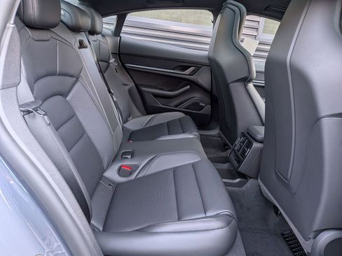 Used 2026 Porsche Taycan image 24